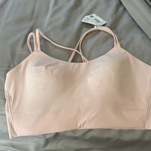 Brand new Lululemon Like a Cloud bra